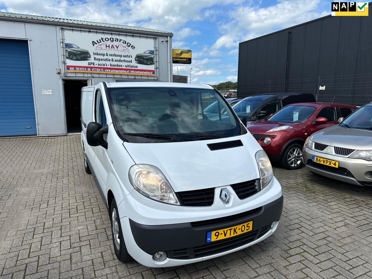 Renault Trafic - 2.0 dCi T29 L2H1 Eco Black Edition 2.0 dCi T29 L2H1 Eco Black Edition - AutoWereld.nl