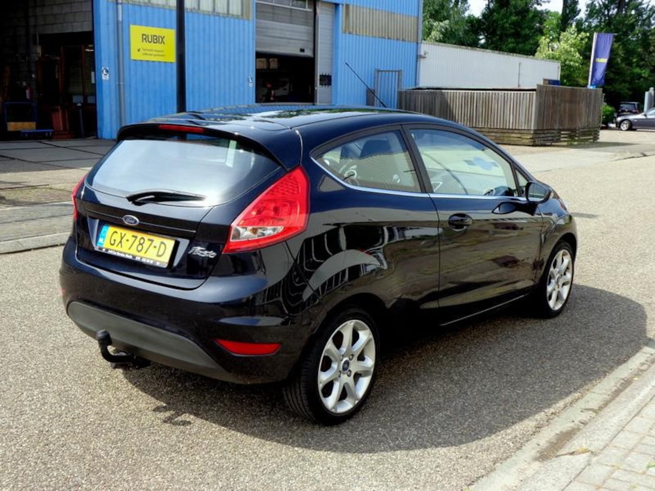 Ford Fiesta - 1.4 Ghia BJ 2009 Airco Met nieuw apk - AutoWereld.nl