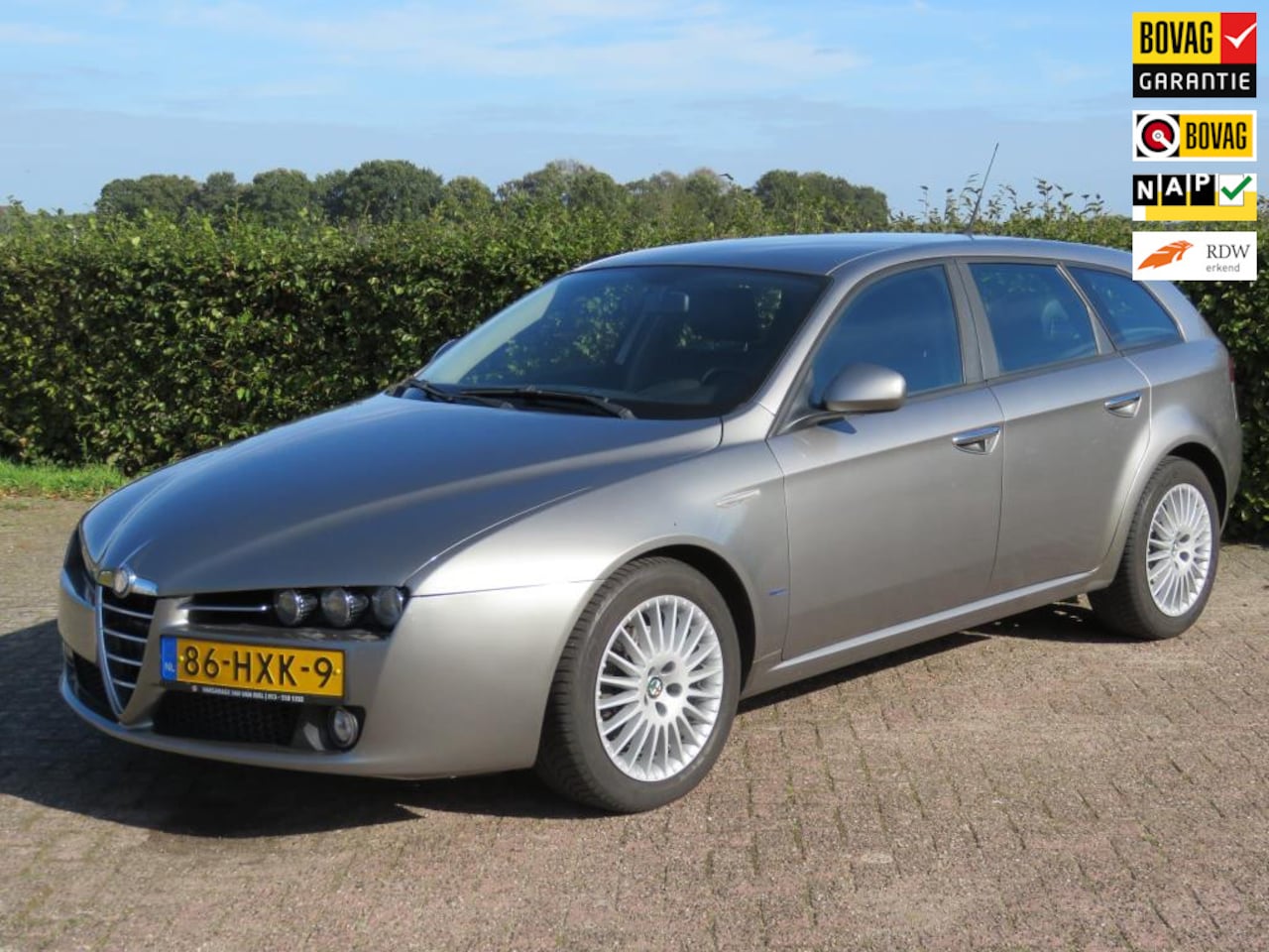 Alfa Romeo 159 Sportwagon - 1.9 JTD Elegante Nieuwe Distributie! - AutoWereld.nl