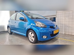 Toyota Aygo - 1.0-12V Dynamic Blue