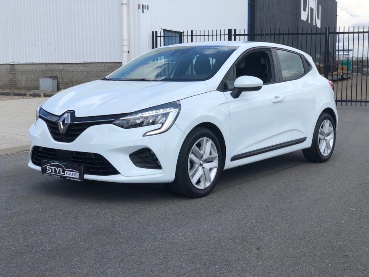 Renault Clio - 1.6 E-Tech Hybrid 140 Zen - AutoWereld.nl