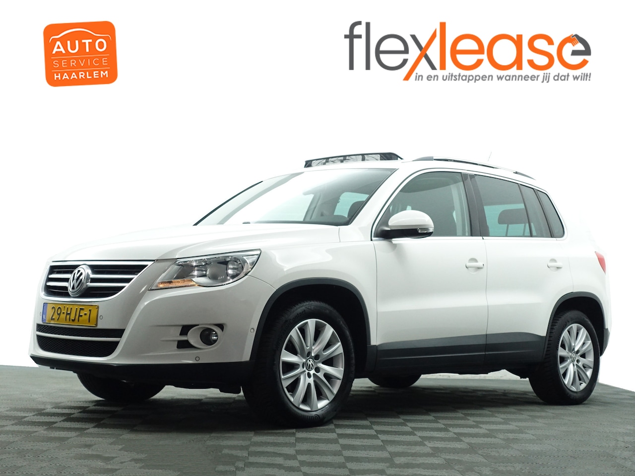 Volkswagen Tiguan - 1.4 TSI Highline+ 4Motion Panodak, Sport Interieur, Park Pilot, Park Assist, Clima, Cruise - AutoWereld.nl