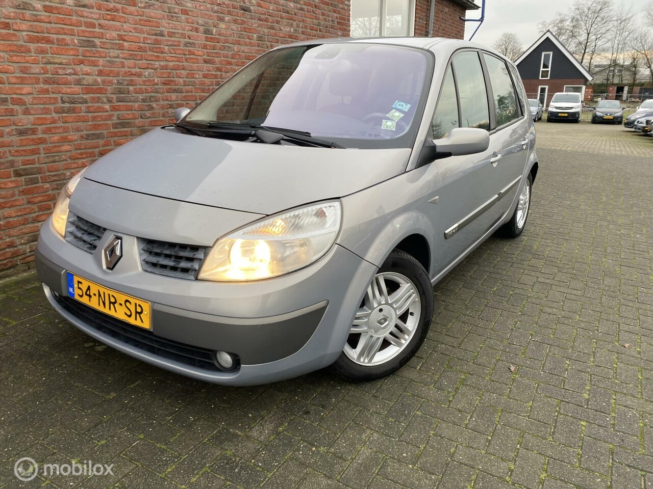 Renault Scénic - 1.6-16V Dynamique Comfort 1.6-16V Dynamique Comfort - AutoWereld.nl