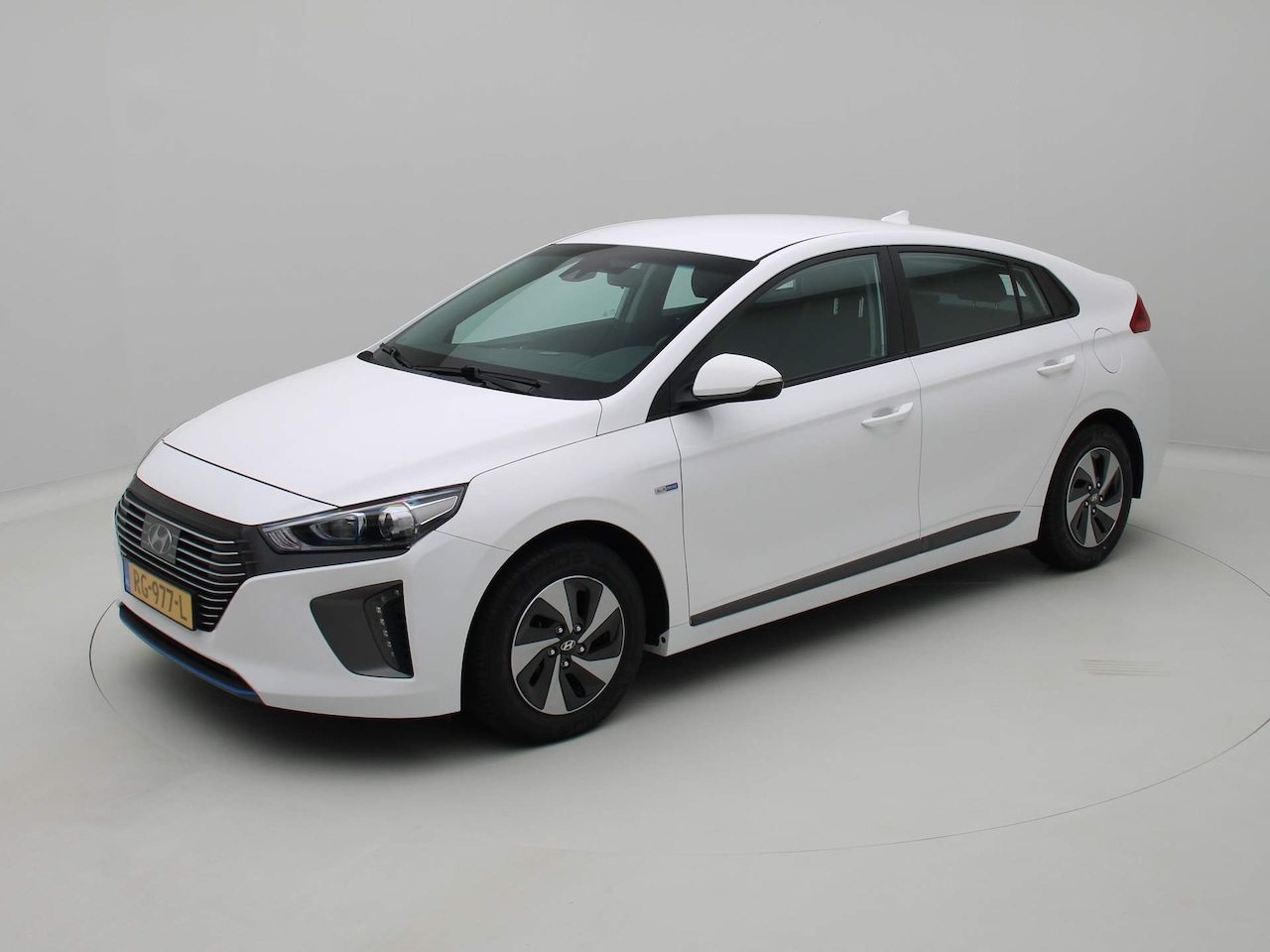 Hyundai IONIQ - 1.6 GDi i-Motion Hybride - AutoWereld.nl