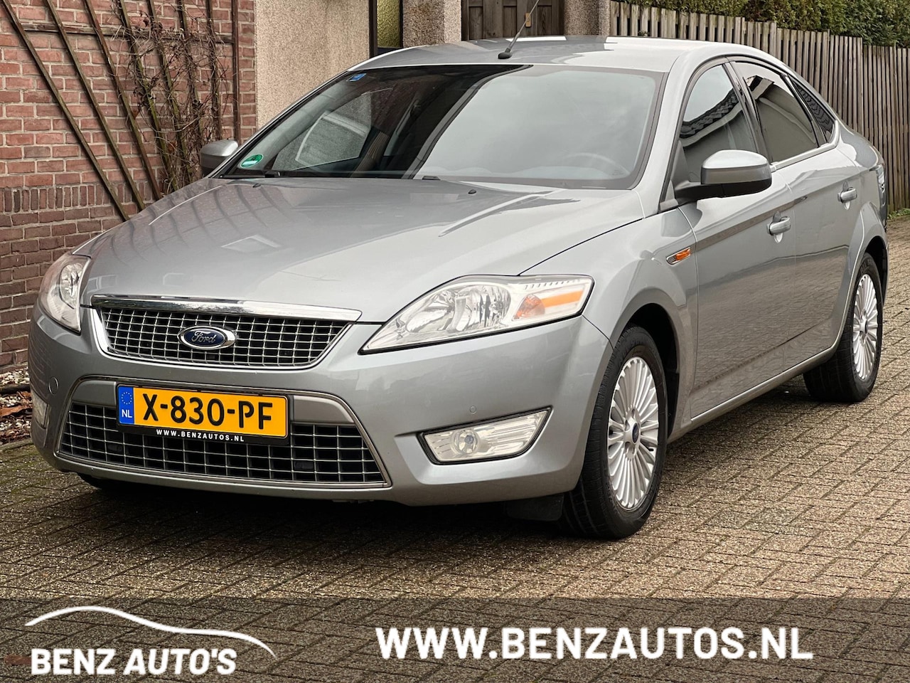 Ford Mondeo - 2.3-16V Trend Automaat/Youngtimer/PDC - AutoWereld.nl