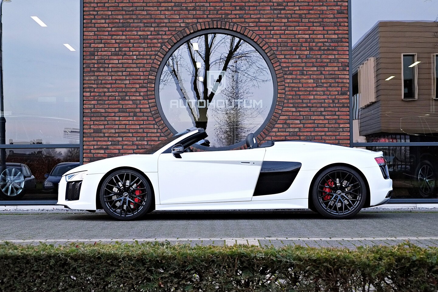 Audi R8 Spyder - 5.2 V10 Quattro virtual sportabgas, LM20 - AutoWereld.nl