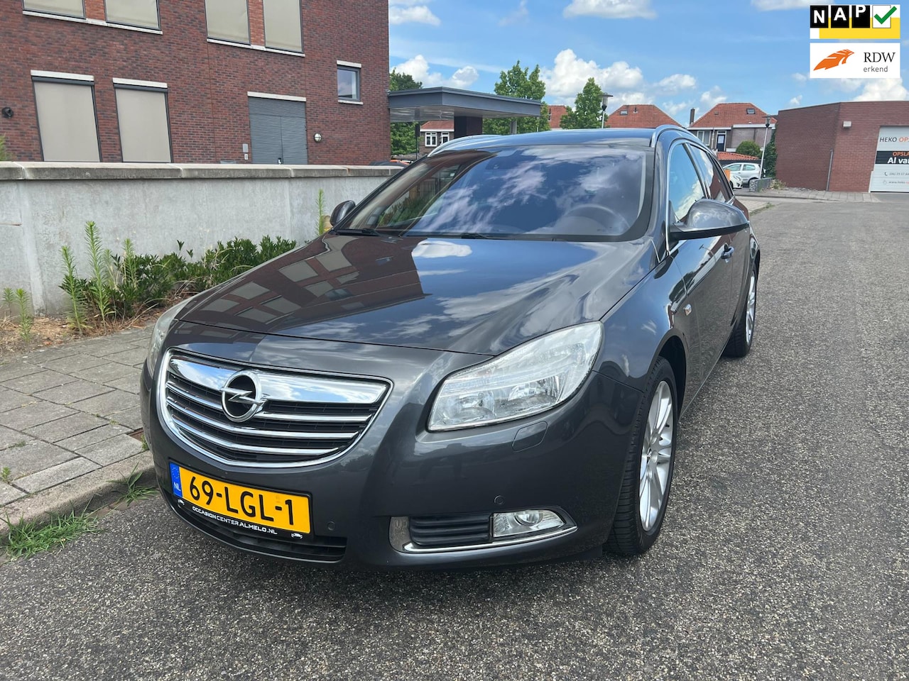 Opel Insignia Sports Tourer - 1.6 T Cosmo /Airco/Cruise/PDC/NAVI/LMV - AutoWereld.nl