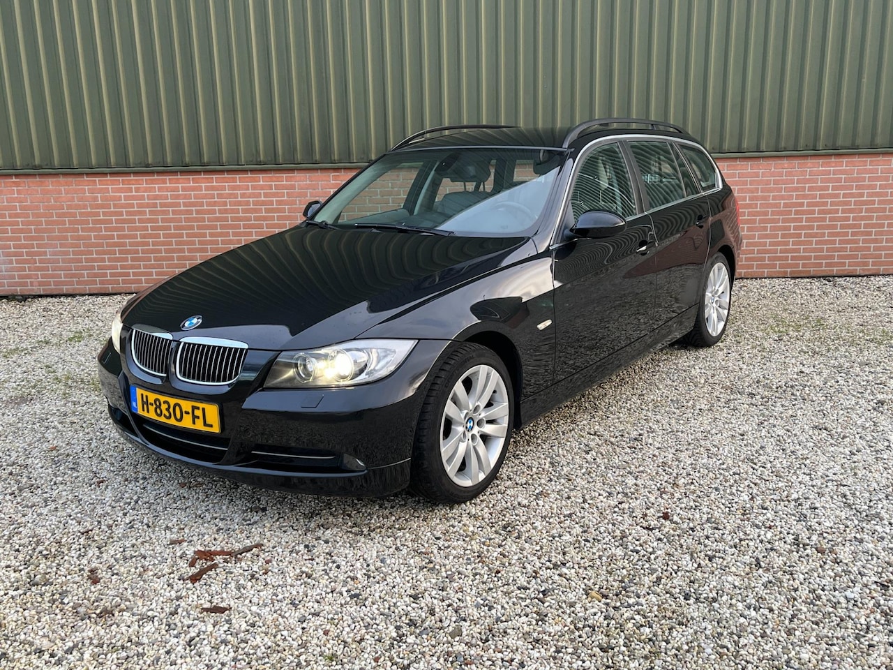 BMW 3-serie Touring - 330xi Dynamic Executive 330xi Dynamic Executive - AutoWereld.nl