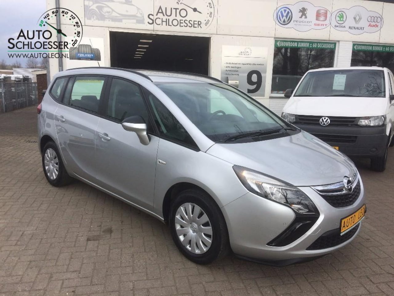 Opel Zafira Tourer - 2.0 TDCi 96KW 7-PERSOONS - AutoWereld.nl