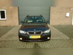 BMW 3-serie Touring - 320i Executive