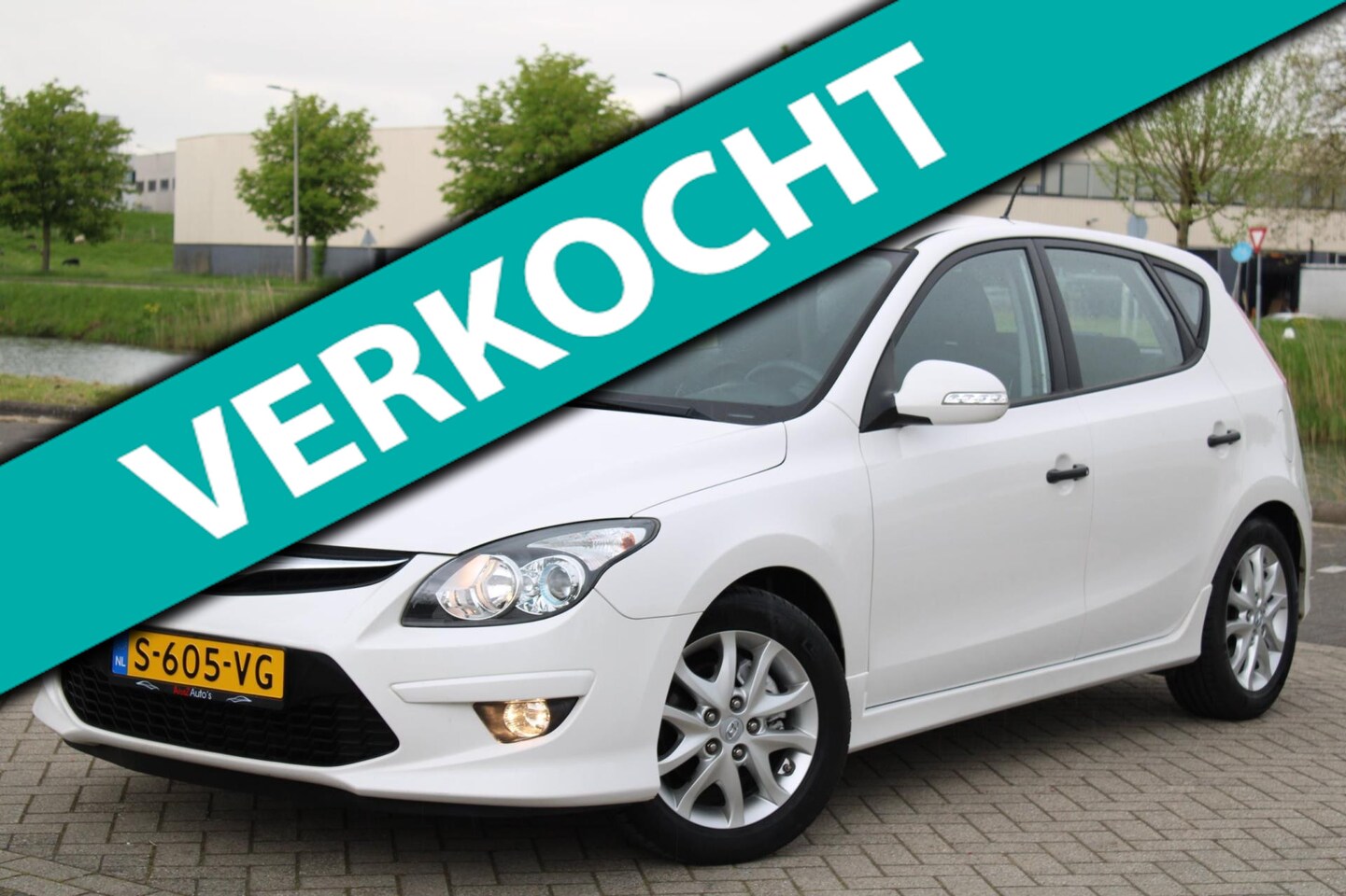 Hyundai i30 - 1.4i i-Drive l Airco l Elek Pak l Stoelverw - AutoWereld.nl