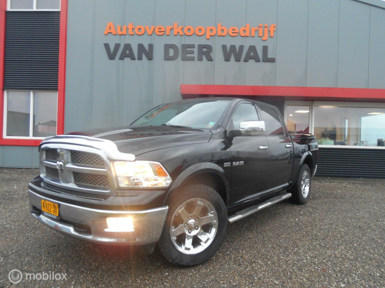 Dodge Ram 1500 - 4X4 5.7 V8 4x4 Quad Cab 6'4 - AutoWereld.nl