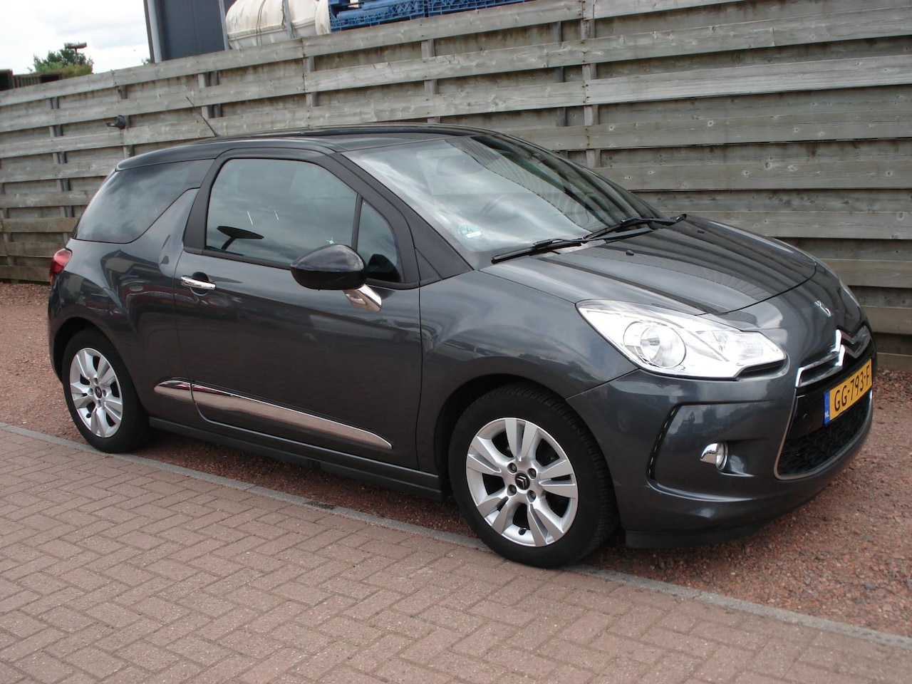 Citroën DS3 - 1.2 PureTech Business 1.2 PureTech Business - AutoWereld.nl