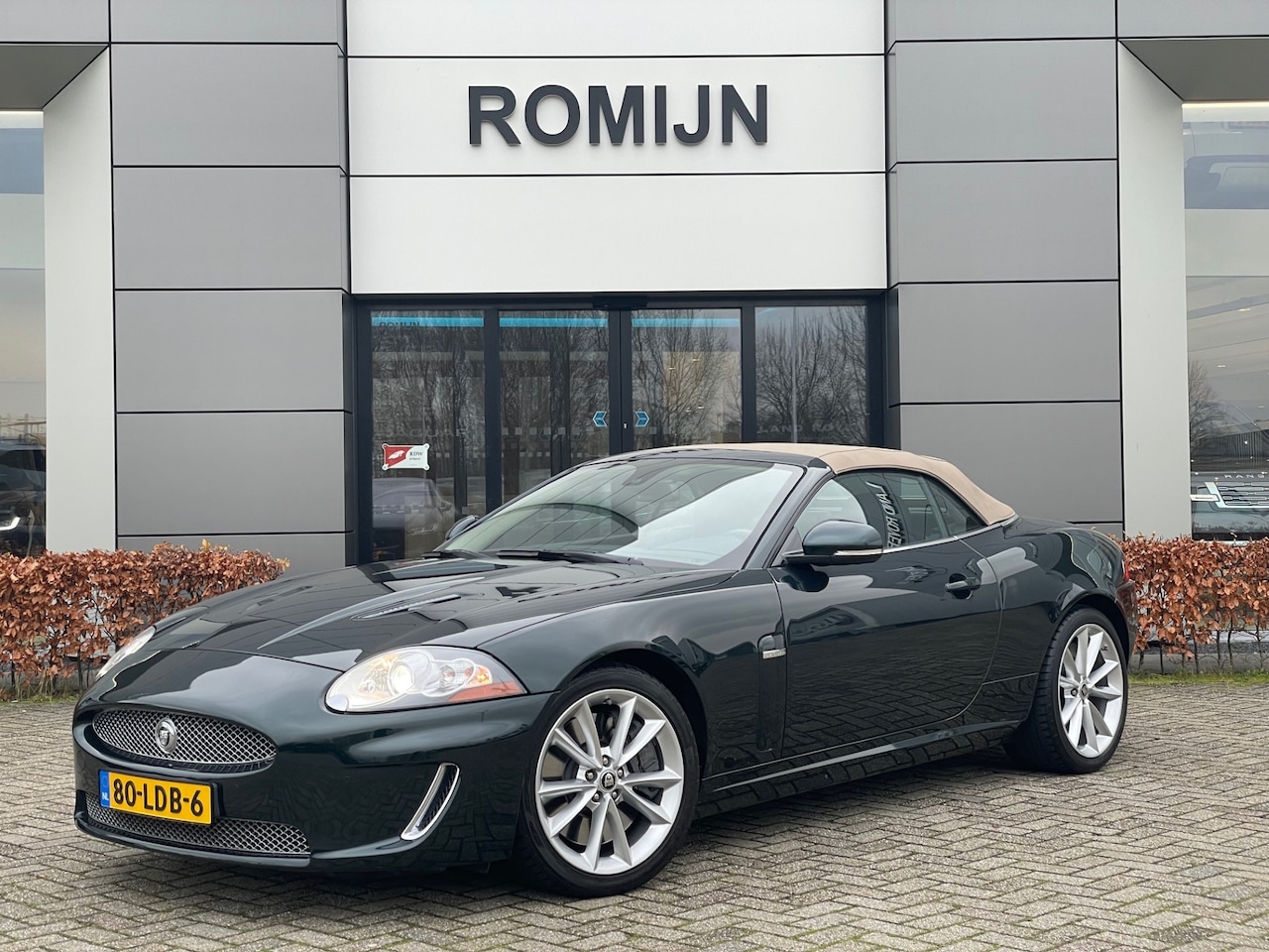 Jaguar XKR - 5.0 V8 S/C Convertible 5.0 V8 S/C Convertible - AutoWereld.nl