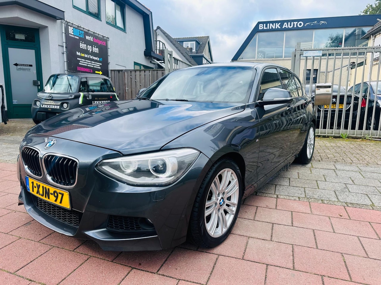 BMW 1-serie - 116i Executive M-Pakket Apk Garantie - AutoWereld.nl