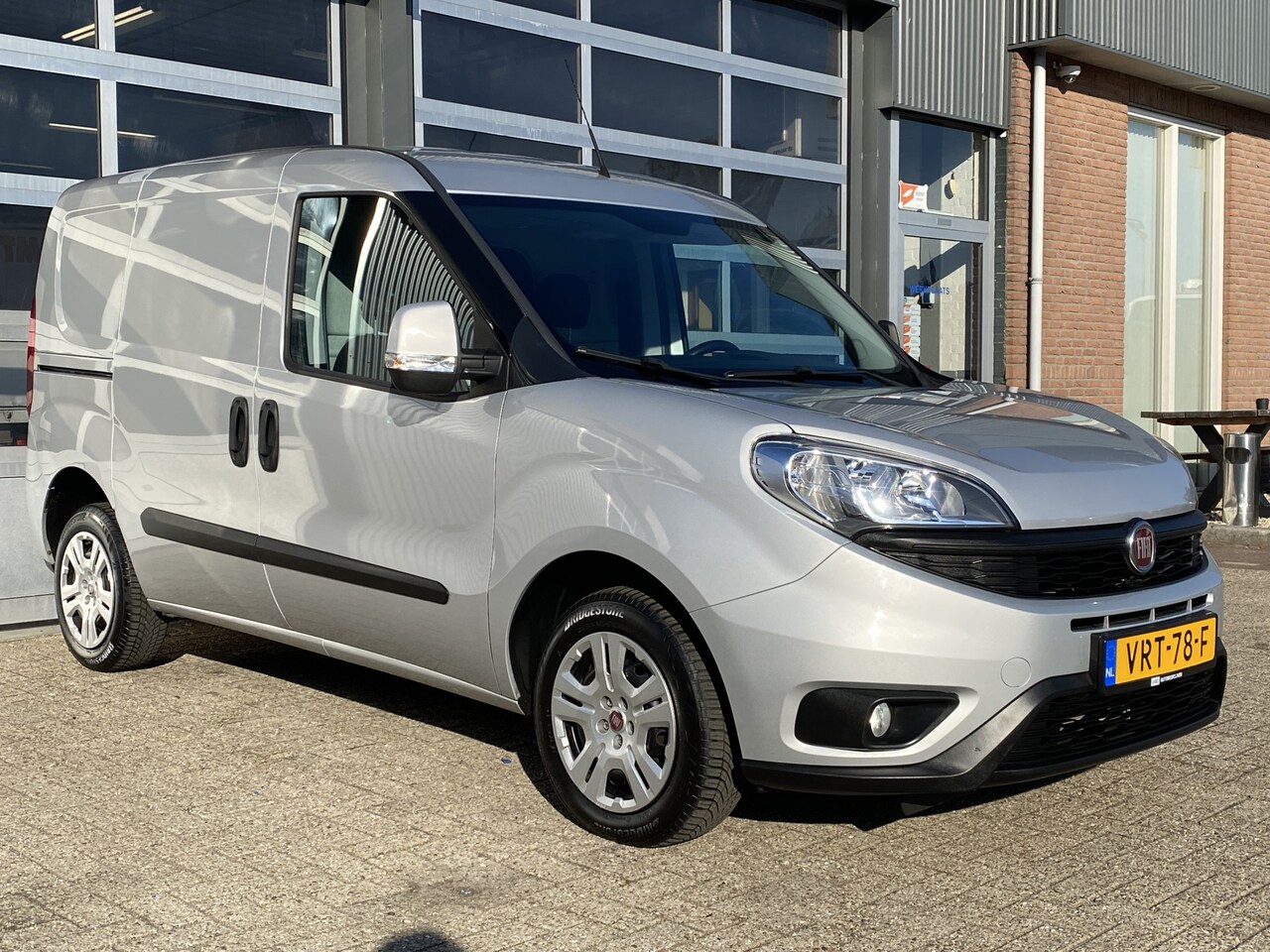 Fiat Doblò Cargo - 1.3 MJ L1H1 SX 90pk 20x op voorraad Btw en Bpm vrij Airco Cruise controle Navigatie Tussen - AutoWereld.nl