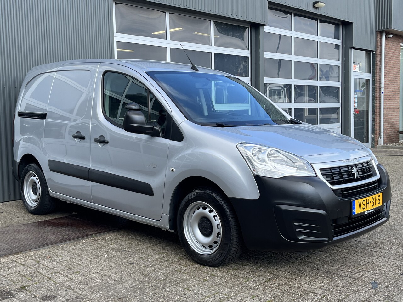 Peugeot Partner - 120 1.6 HDi 10x voorradig Marge Airco Btw / Bpm vij Cruise controle Parkeerhulp achter Nav - AutoWereld.nl