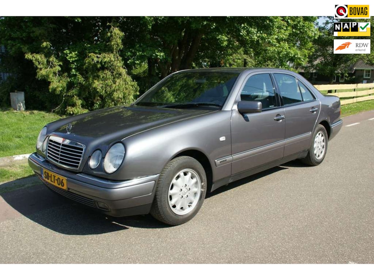 Mercedes-Benz E-klasse - 200 Elegance Automaat Youngtimer - AutoWereld.nl