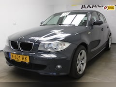 BMW 1-serie - 118i UNIEKE KLEUR AUTOMAAT GARANTIE NIEUWE APK