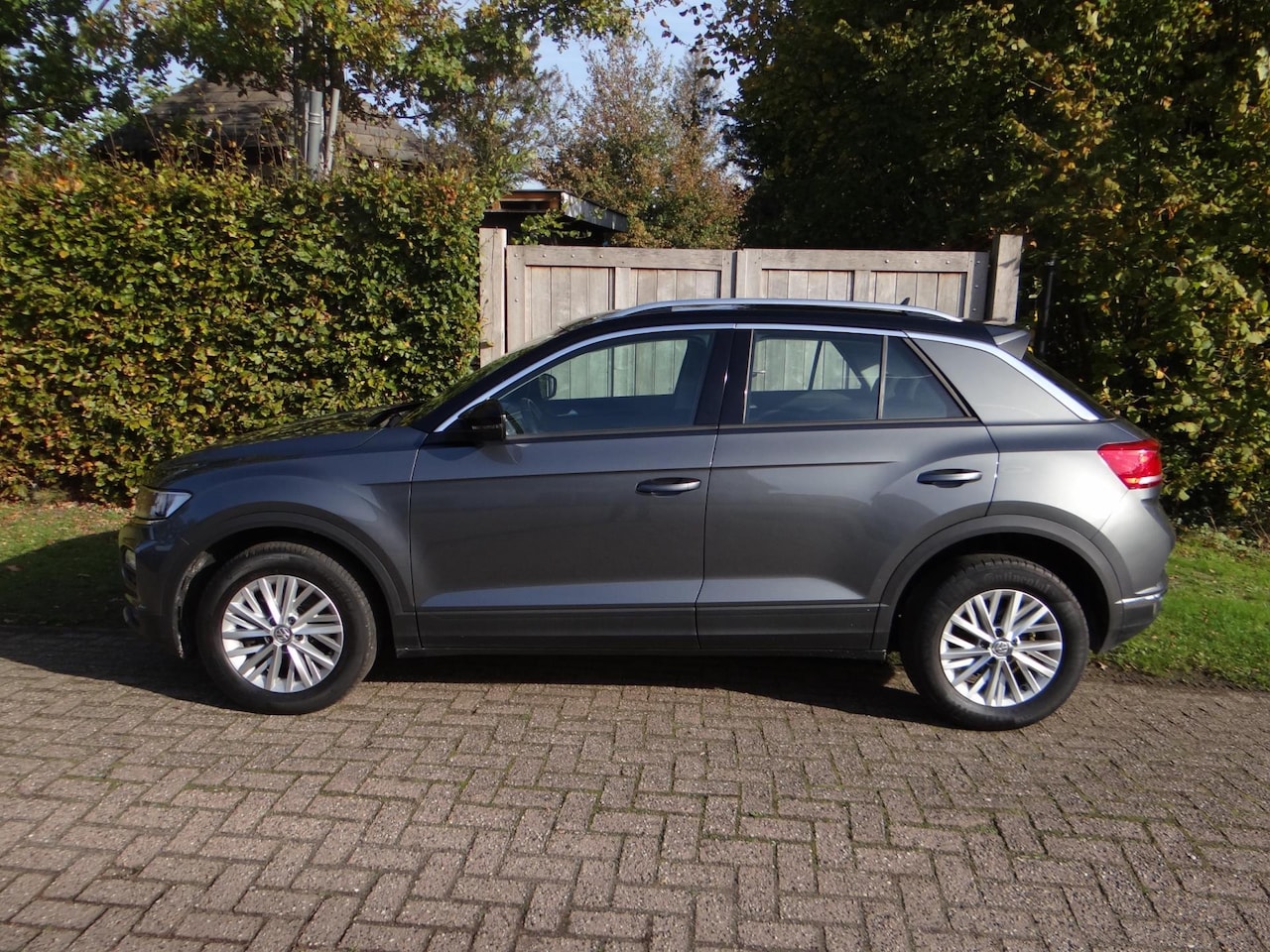 Volkswagen T-Roc - 1.0 TSI Style 1.0 TSI Style, Active cruise, PDC V+A, ECC, LMC, Led - AutoWereld.nl