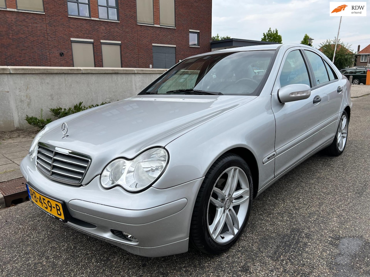 Mercedes-Benz C-klasse - 240 Classic AUT /Airco/Cruise/NAVI/Trekhaak - AutoWereld.nl