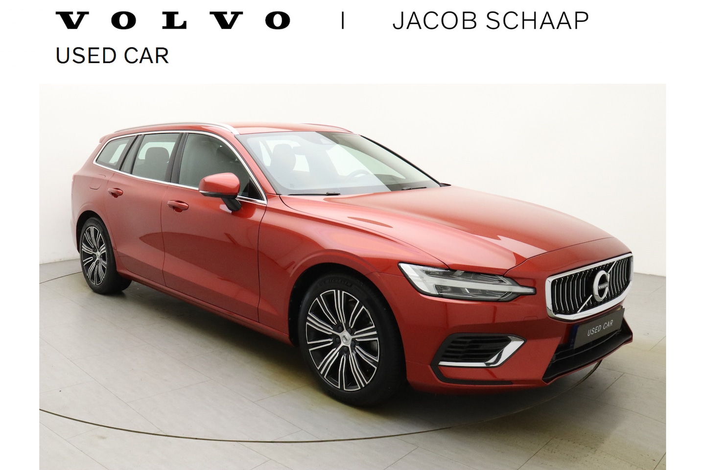 Volvo V60 - 2.0 T8 Twin Engine AWD Inscription / Climate / Navi  / DAB / Elec. stoel bediening / 18" L - AutoWereld.nl