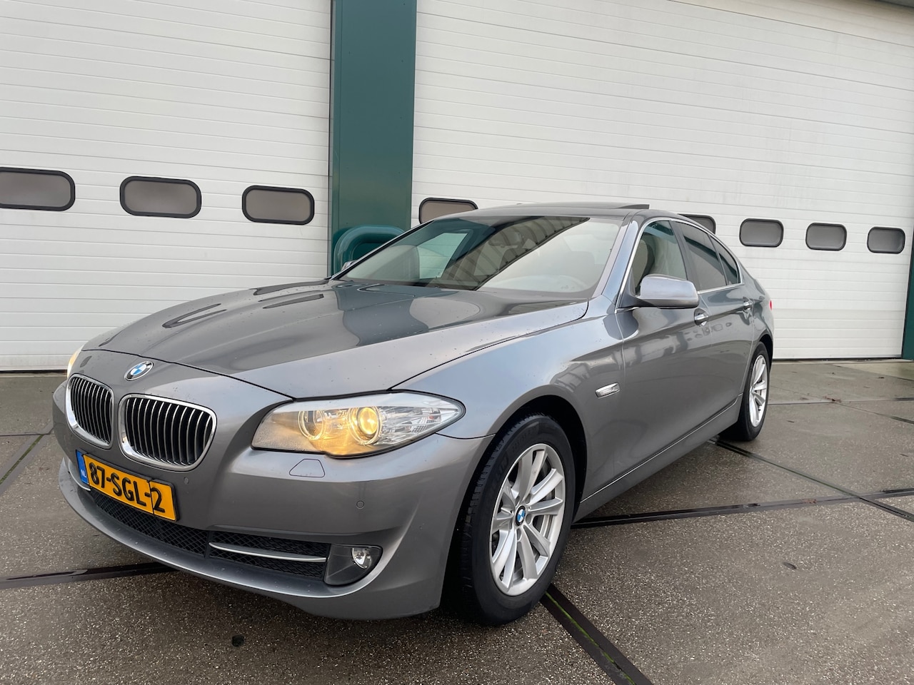 BMW 5-serie - 520i Executive 520i Executive Nieuwstaat ! - AutoWereld.nl