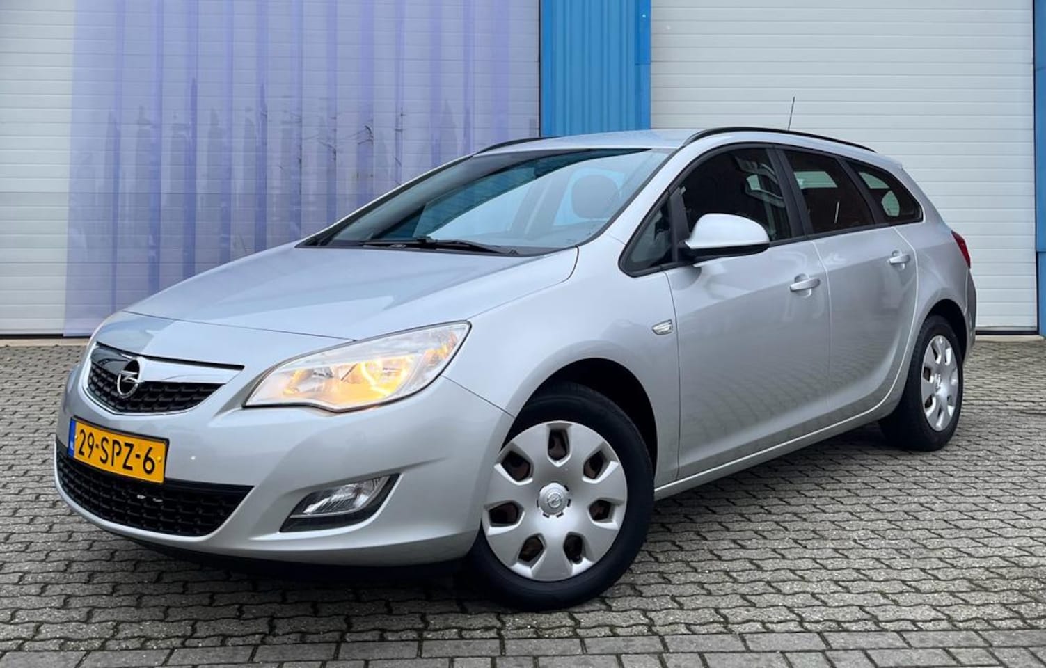 Opel Astra - 1.4 EcoFLEX 100pk Edition - AutoWereld.nl