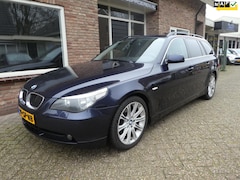 BMW 5-serie Touring - 523i Executive Automaat / Leder / Navi