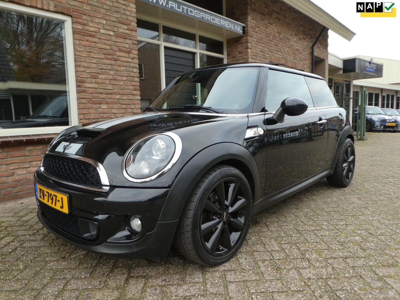 MINI Cooper - SD 2.0 Westminster Leder / Navi / Panoramadak - AutoWereld.nl