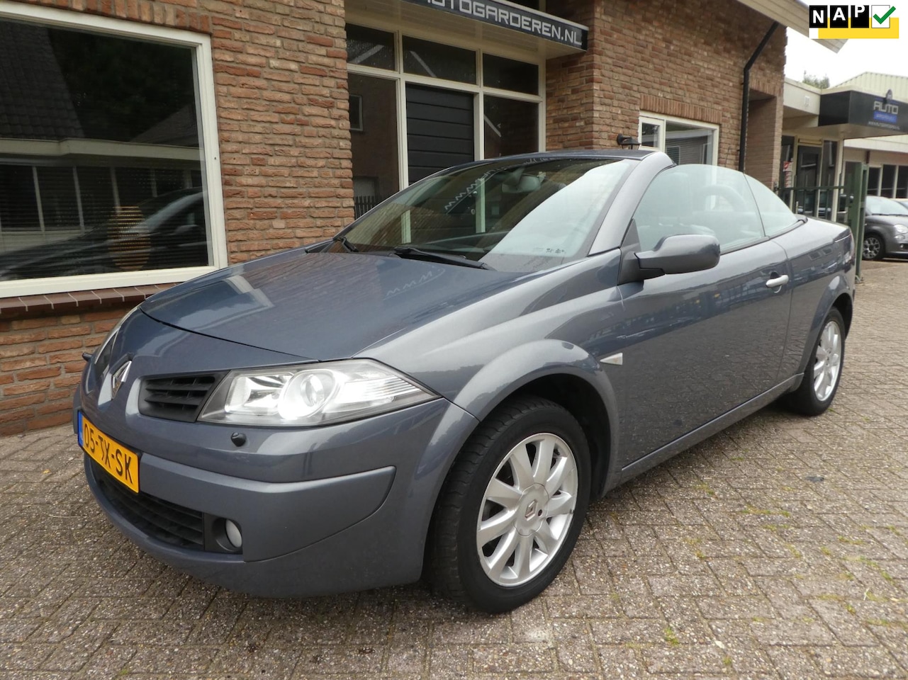 Renault Mégane coupé cabriolet - 1.6-16V Tech Line Leder / Clima / Panoramadak - AutoWereld.nl