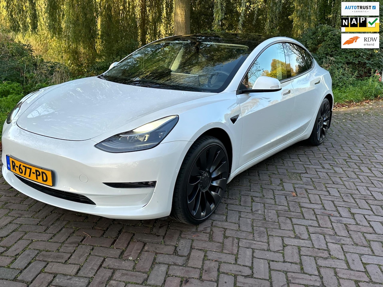 Tesla Model 3 - Performance 513 pk autopilot 1 Eig. 19000 km b.j. 3-2021 20"lm velgen ,spoile - AutoWereld.nl