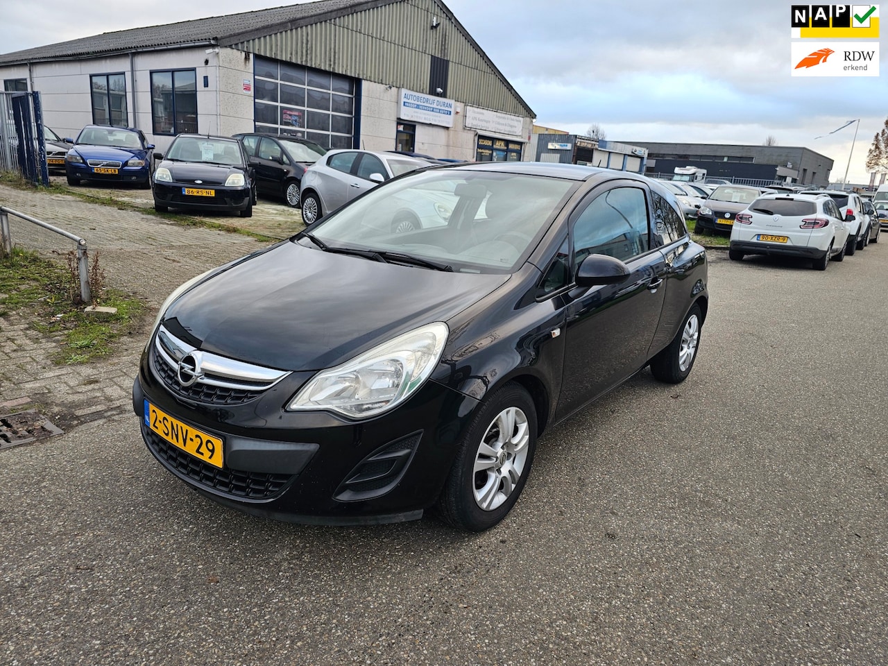 Opel Corsa - 1.2-16V Cosmo 3-deurs Airco Bj:2011 - AutoWereld.nl