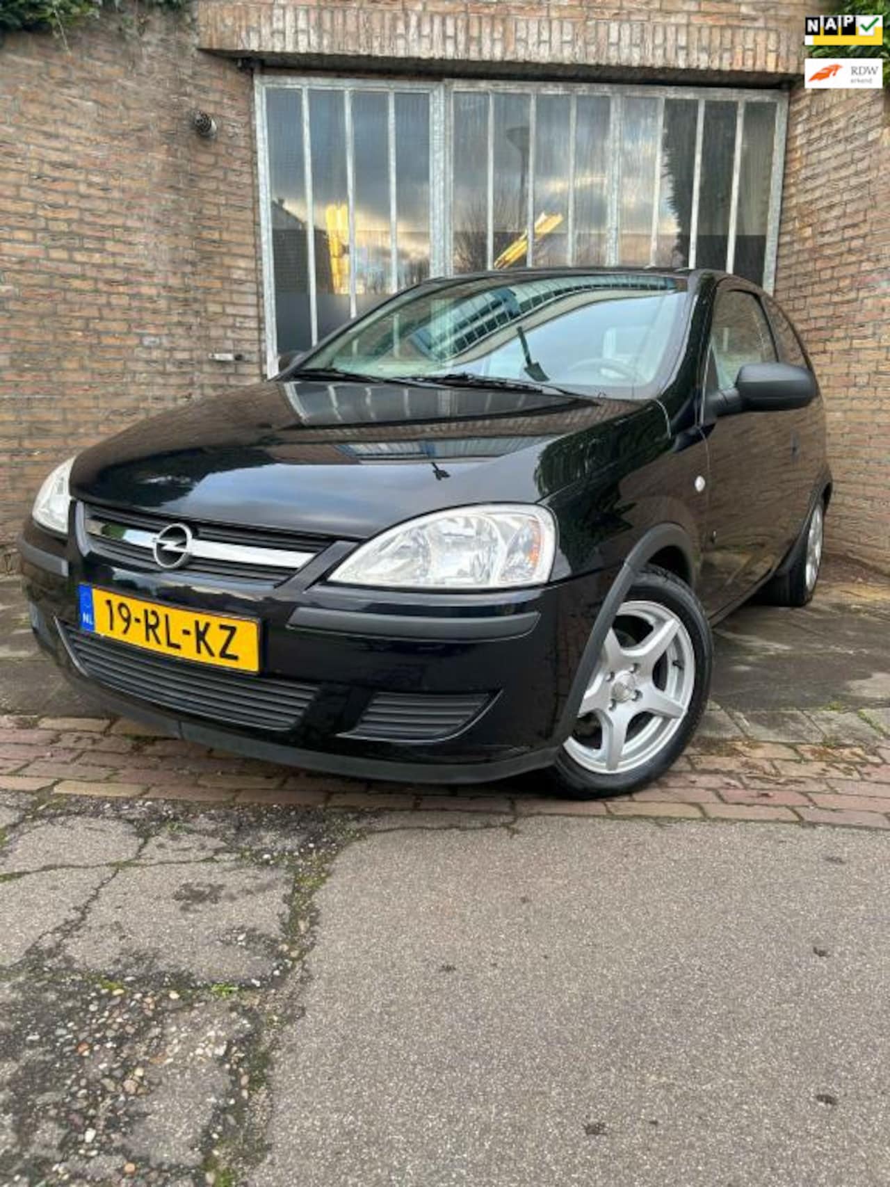 Opel Corsa - 1.2-16V Rhythm 1.2-16V Rhythm - AutoWereld.nl