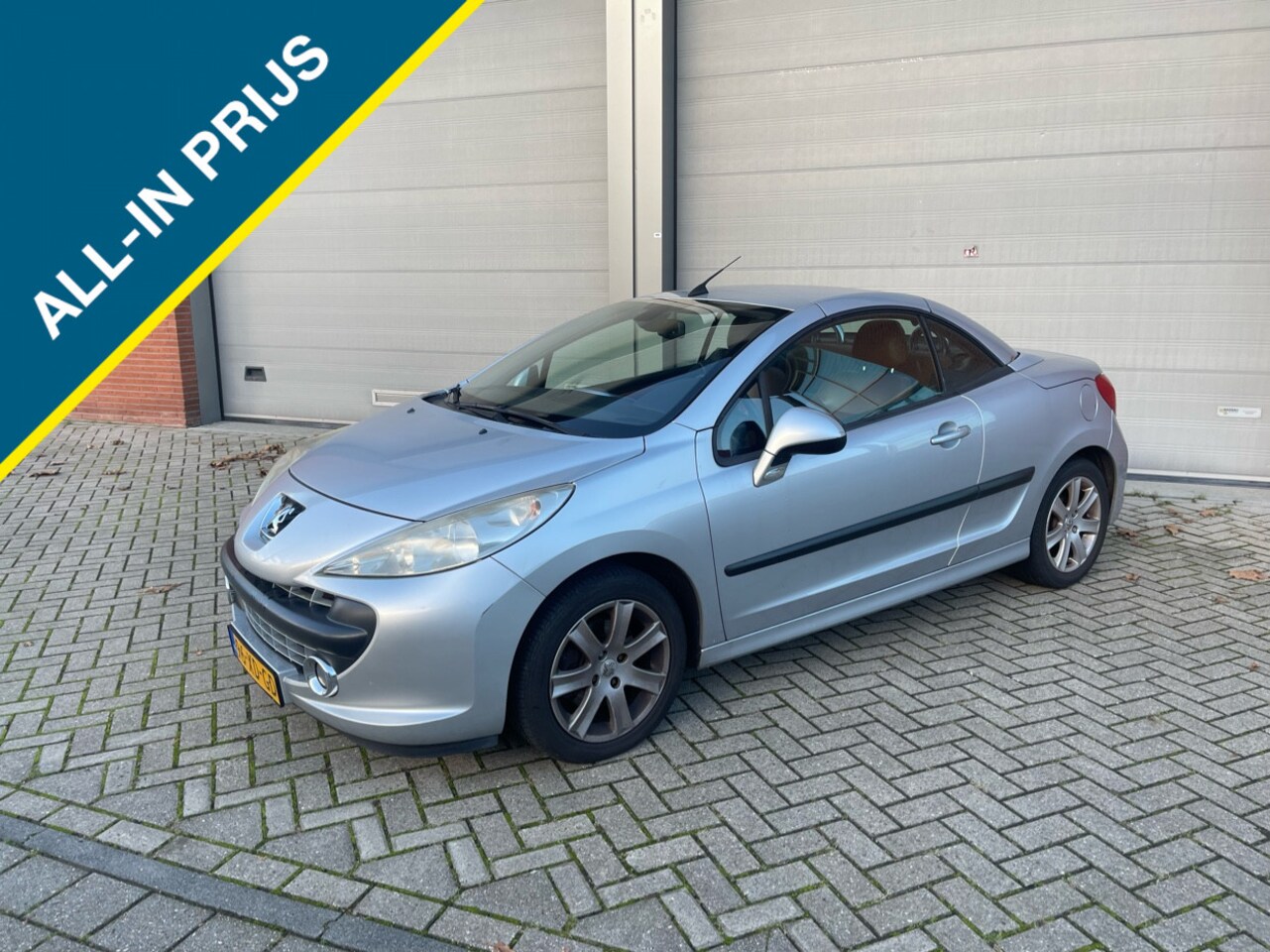 Peugeot 207 CC - 1.6 VTi Première Airco , Cabrio , NAP - AutoWereld.nl