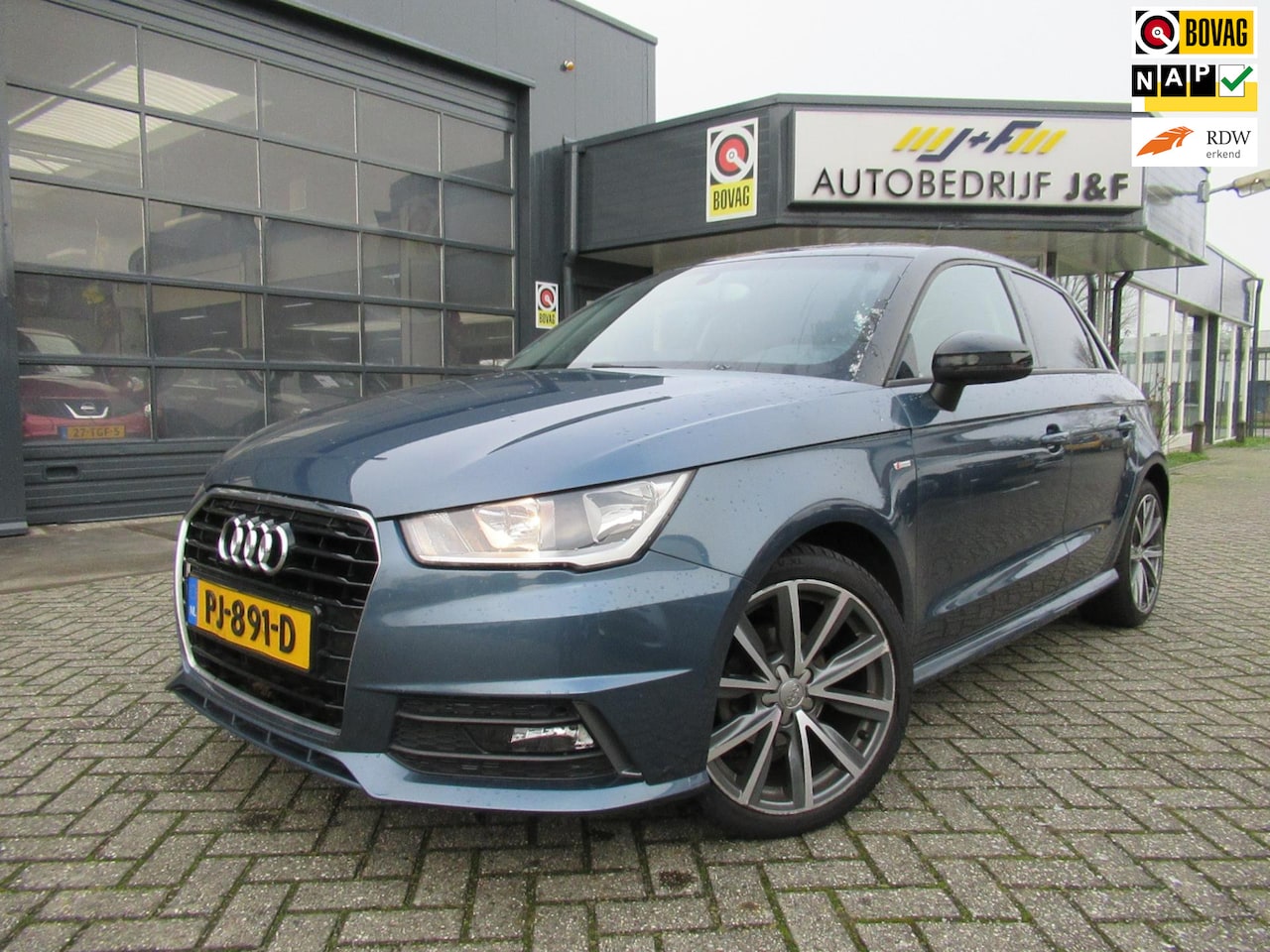 Audi A1 Sportback - 1.0 TFSI Adrenalin / LMV / NAV / PDC / ZWART DAK - AutoWereld.nl