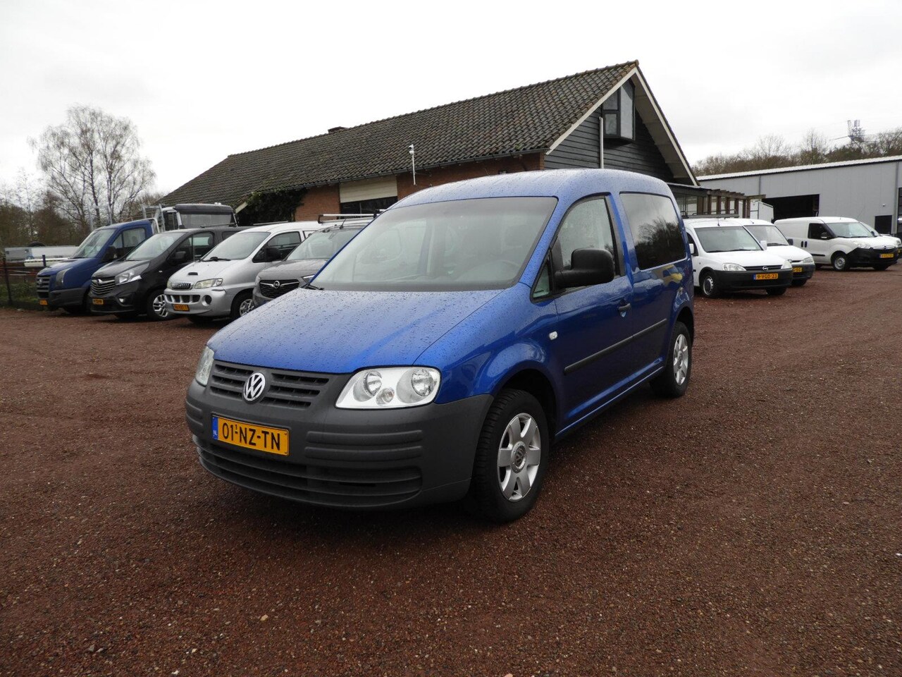 Volkswagen Caddy 1.4 Rolstoelauto / 5 persoons / Rolstoelbus Airco 2006 Benzine Occasion te Volkswagen Caddy 1.4 Rolstoelauto / 5 persoons / Rolstoelbus Airco 2006 Benzine Occasion te