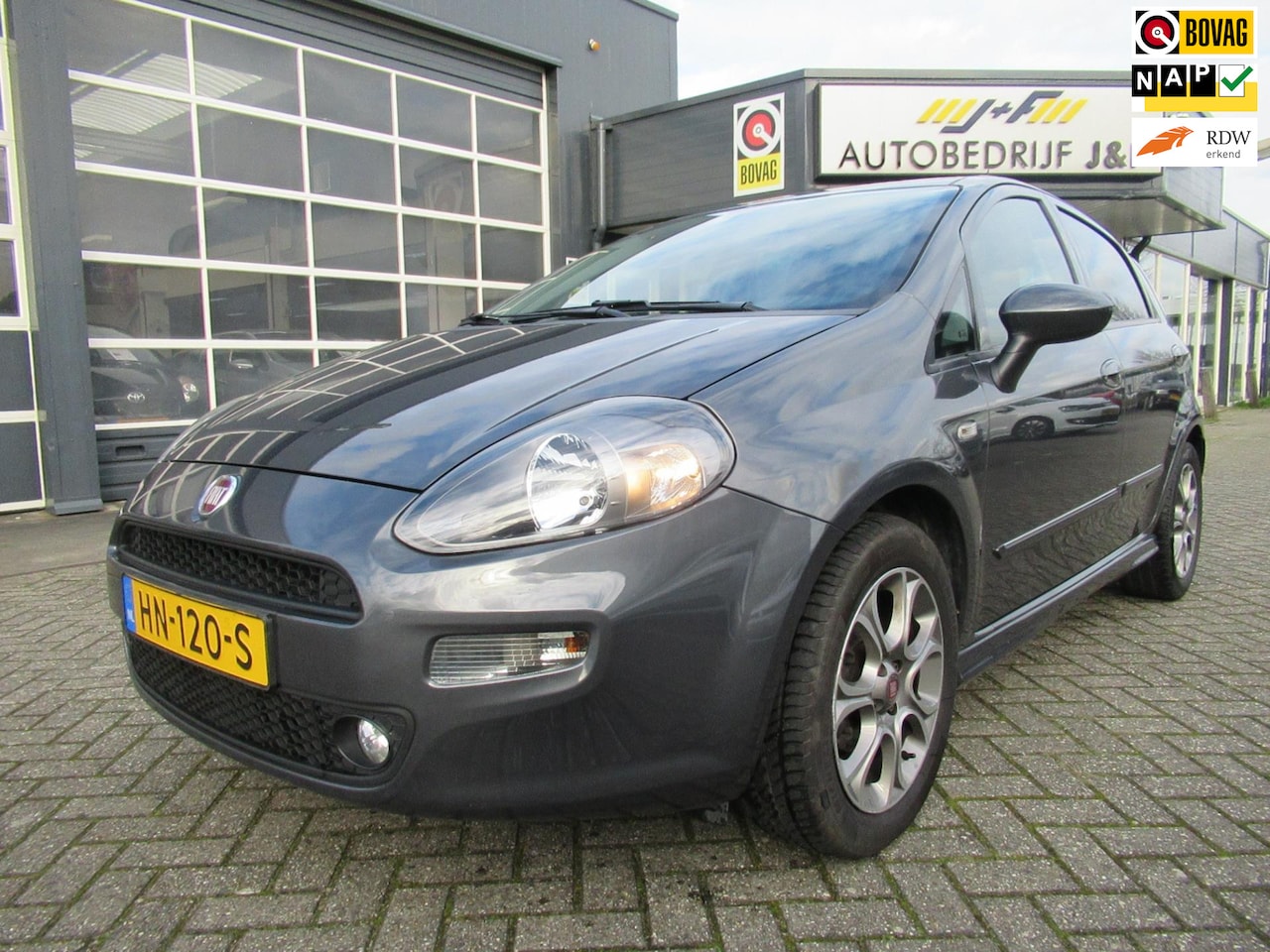 Fiat Punto Evo - 1.3 M-Jet Lounge AIRCO/ LMV/ LMV/ 1ste EIGENAAR - AutoWereld.nl