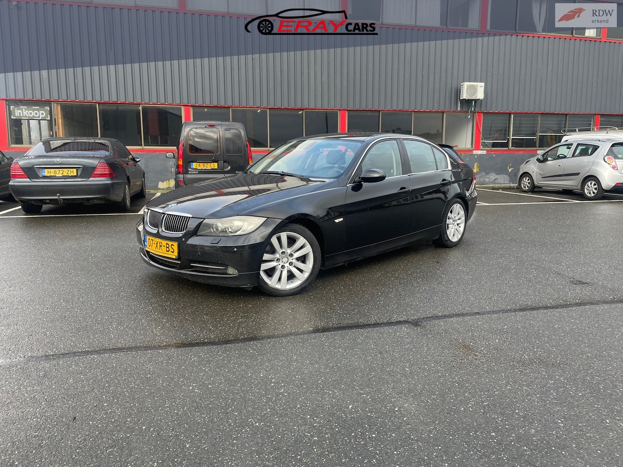 BMW 3-serie - 330d High Executive / AUTOMAAT / 1. EIG / LEER / AIRCO / SP VLG / RIJD SCHAKELD 100% / - AutoWereld.nl