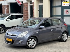 Hyundai i20 - 1.4i DynamicVersion