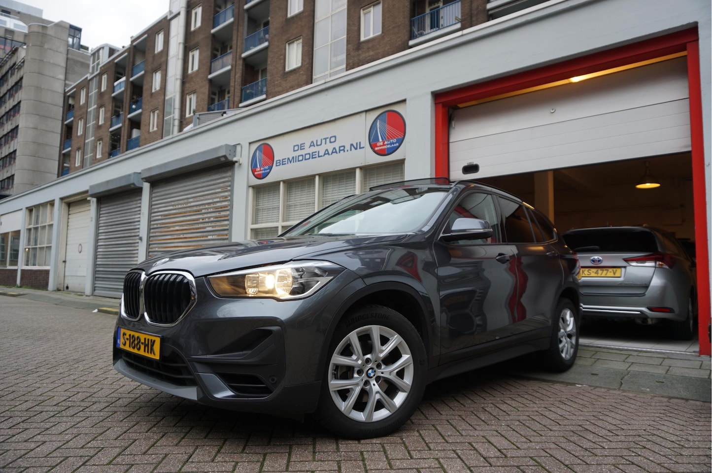 BMW X1 - sDrive18i Executive | Panoramadak | Trekhaak | Nieuwst | - AutoWereld.nl