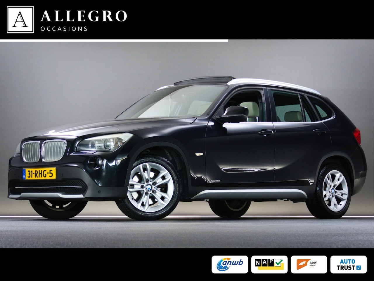 BMW X1 - XDrive 28i High Executive Sport (SCHUIF-/KANTELDAK, SPORTSTOELEN LEDER, NAVIGATIESYSTEEM, - AutoWereld.nl