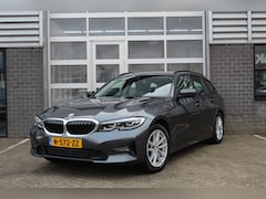 BMW 3-serie Touring - 318i Business Edition / Carplay / Led / N.A.P