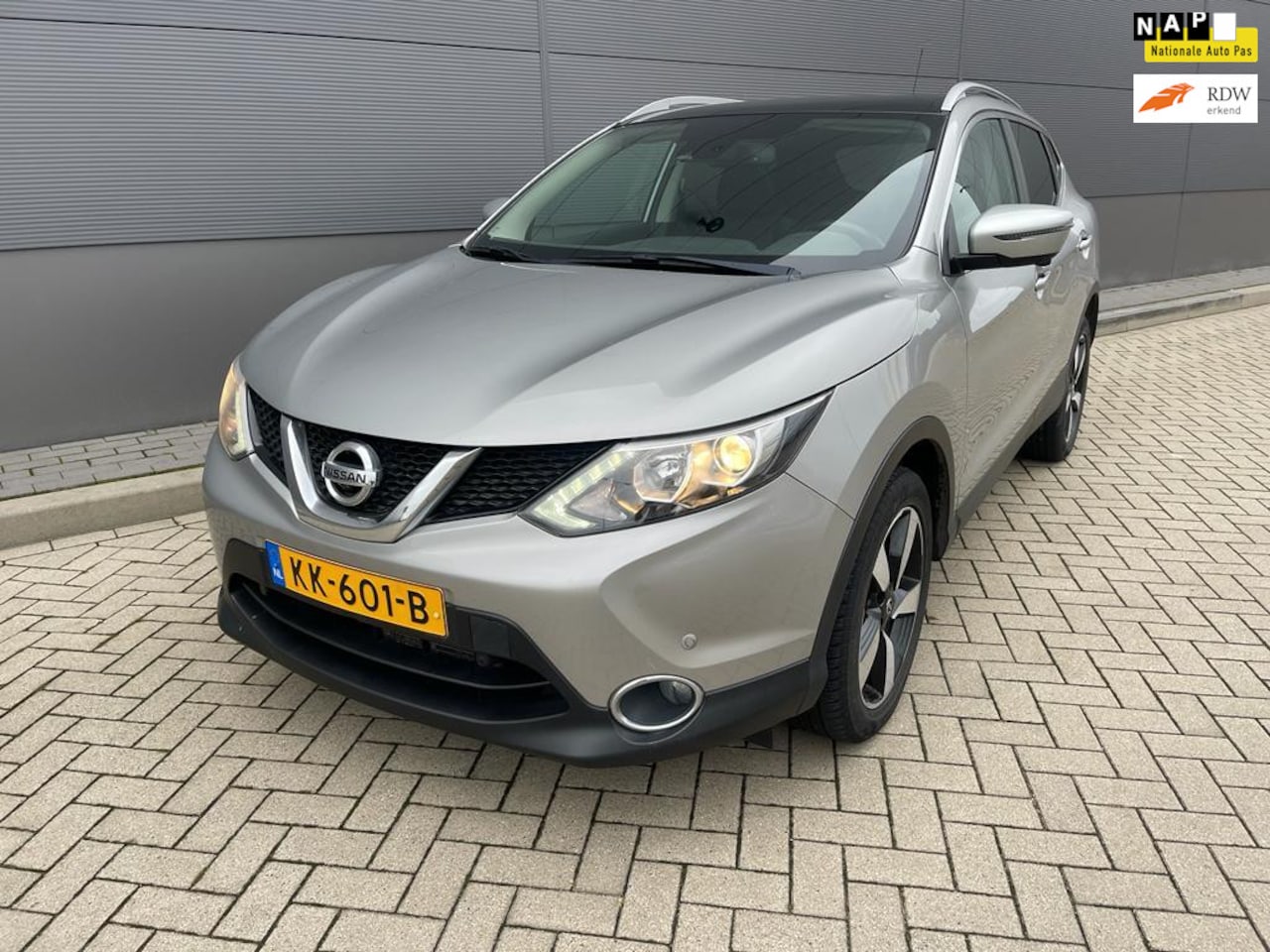 Nissan Qashqai - 1.2 Connect Edition export prijs ex BPM - AutoWereld.nl