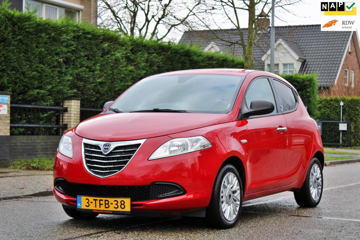 Lancia Y(psilon) - 0.9 TwinAir Silver Plus | 5-DEURS | AIRCO | NAP | ZEER MOOIE GOED ONDERHOUDEN AUTO | - AutoWereld.nl