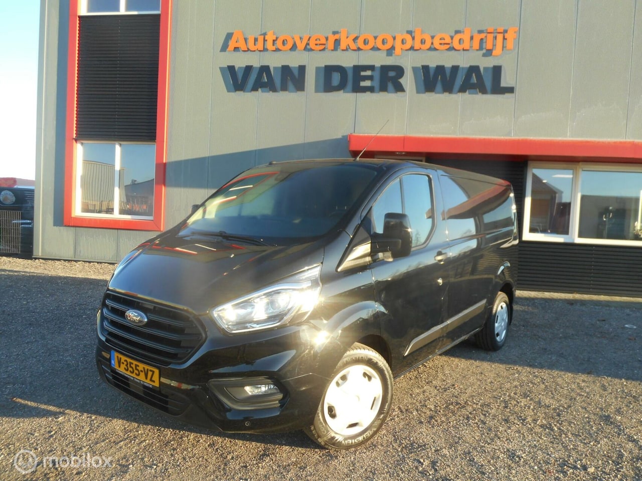 Ford Transit Custom - 320 2.0 TDCI L1h1/AUTOMAAT/AIRCO/LED/CRUISECONTROL - AutoWereld.nl