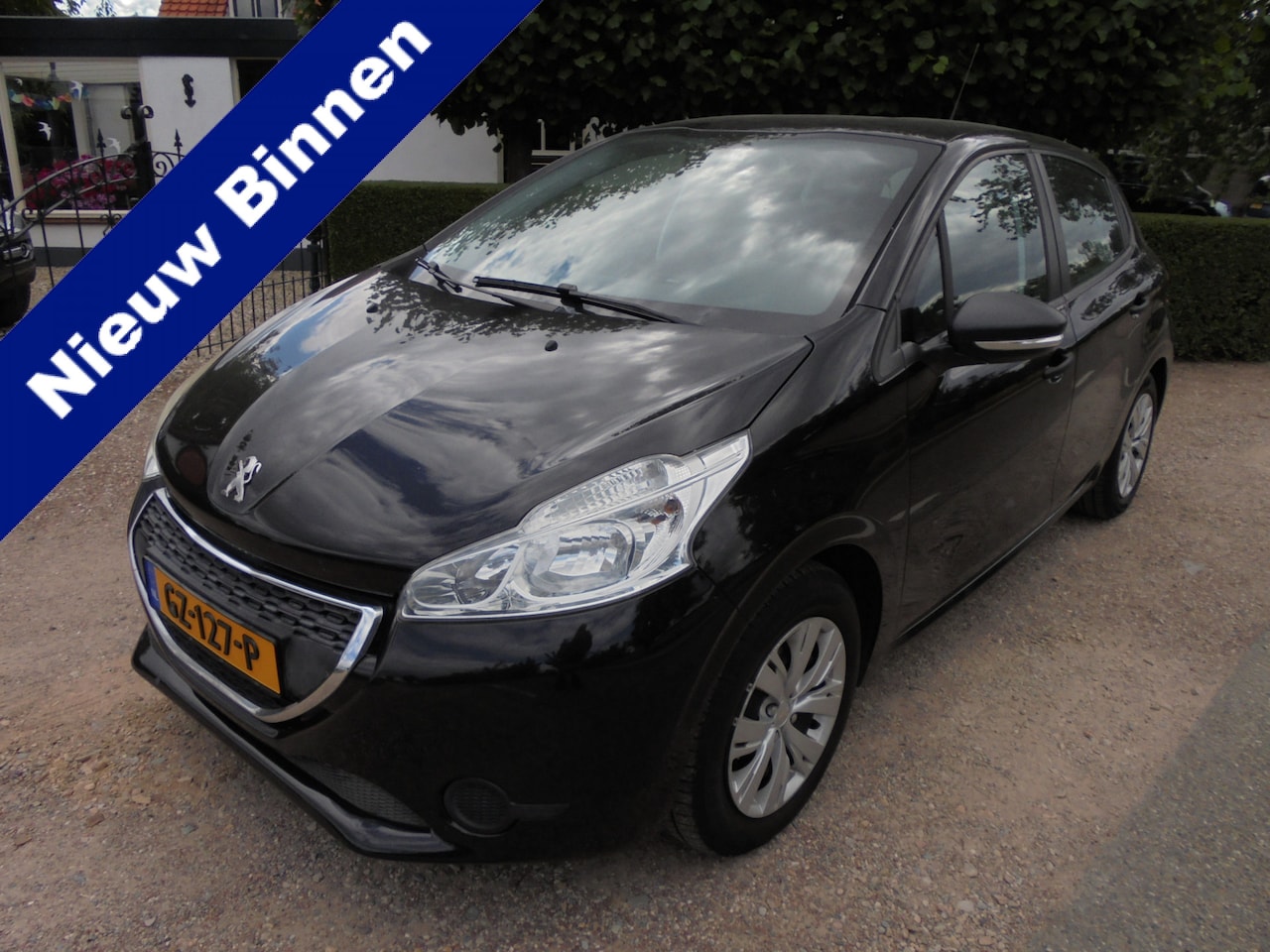 Peugeot 208 - 1.0 VTi Active **KEURIGE AUTO**120.000 org.km.**5-DEURS** - AutoWereld.nl