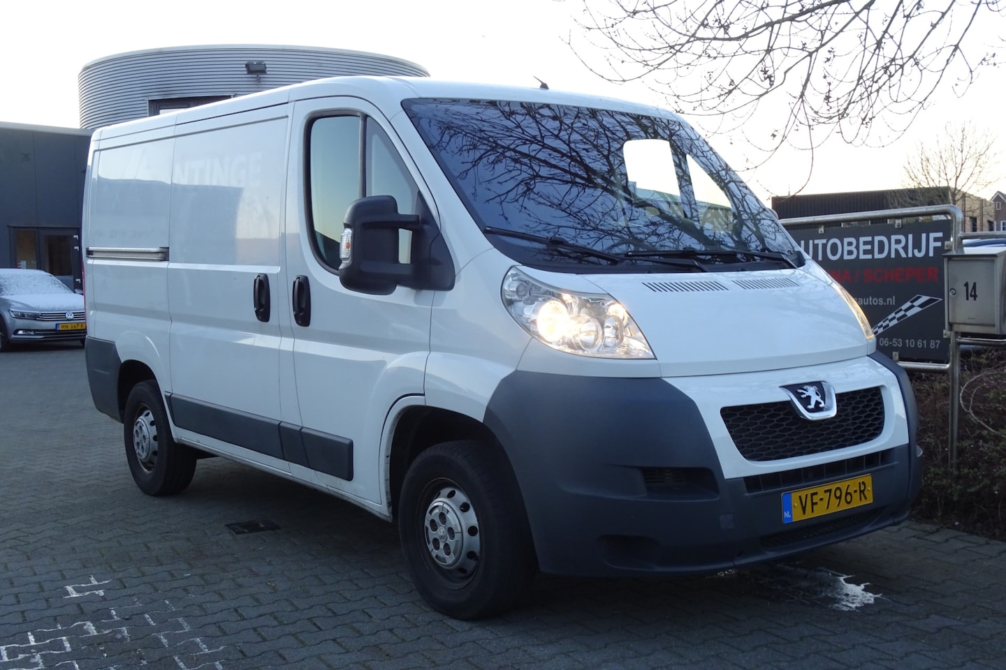 Peugeot Boxer - 330 2.2 HDI L1H1 Pro 330 2.2 HDI L1H1 Profit+ - AutoWereld.nl