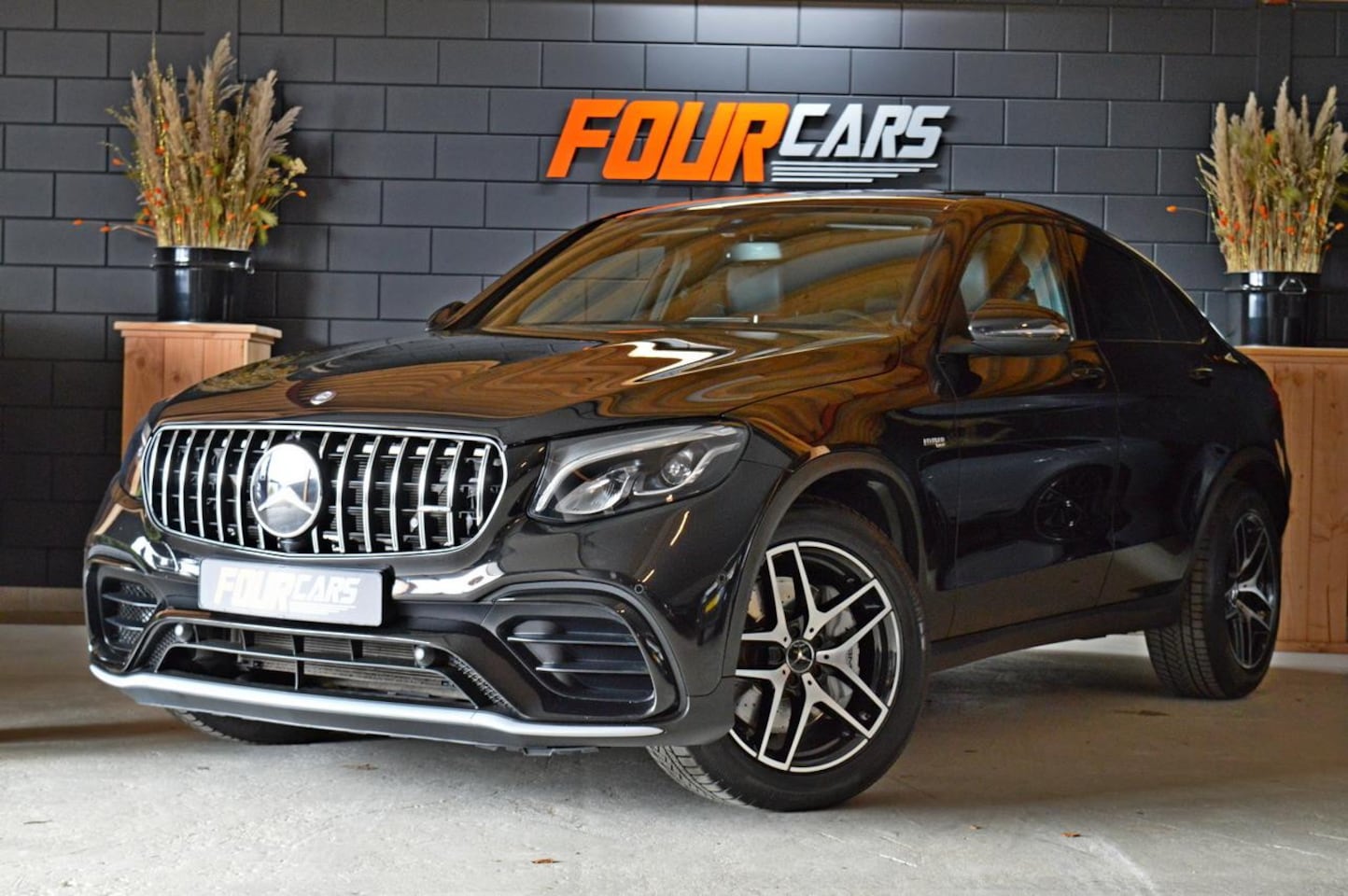 Mercedes-Benz GLC-klasse Coupé - 43 AMG 4MATIC | 2017 | 68.000 KM | Achteruitrijcamera | Schuif-kantel dak | Alarm | Keyles - AutoWereld.nl