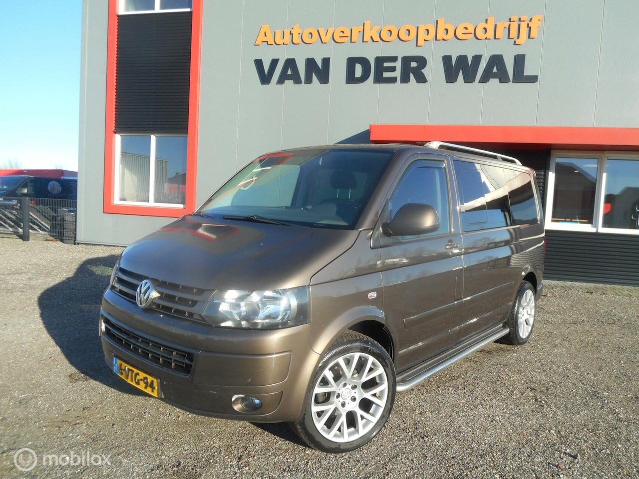 Volkswagen Transporter Caravelle - 2.0 TDI L1H1 CARAVELLE/DC/CLIMATECONTROL/CRUISECONTROL/NAVIGATIE - AutoWereld.nl